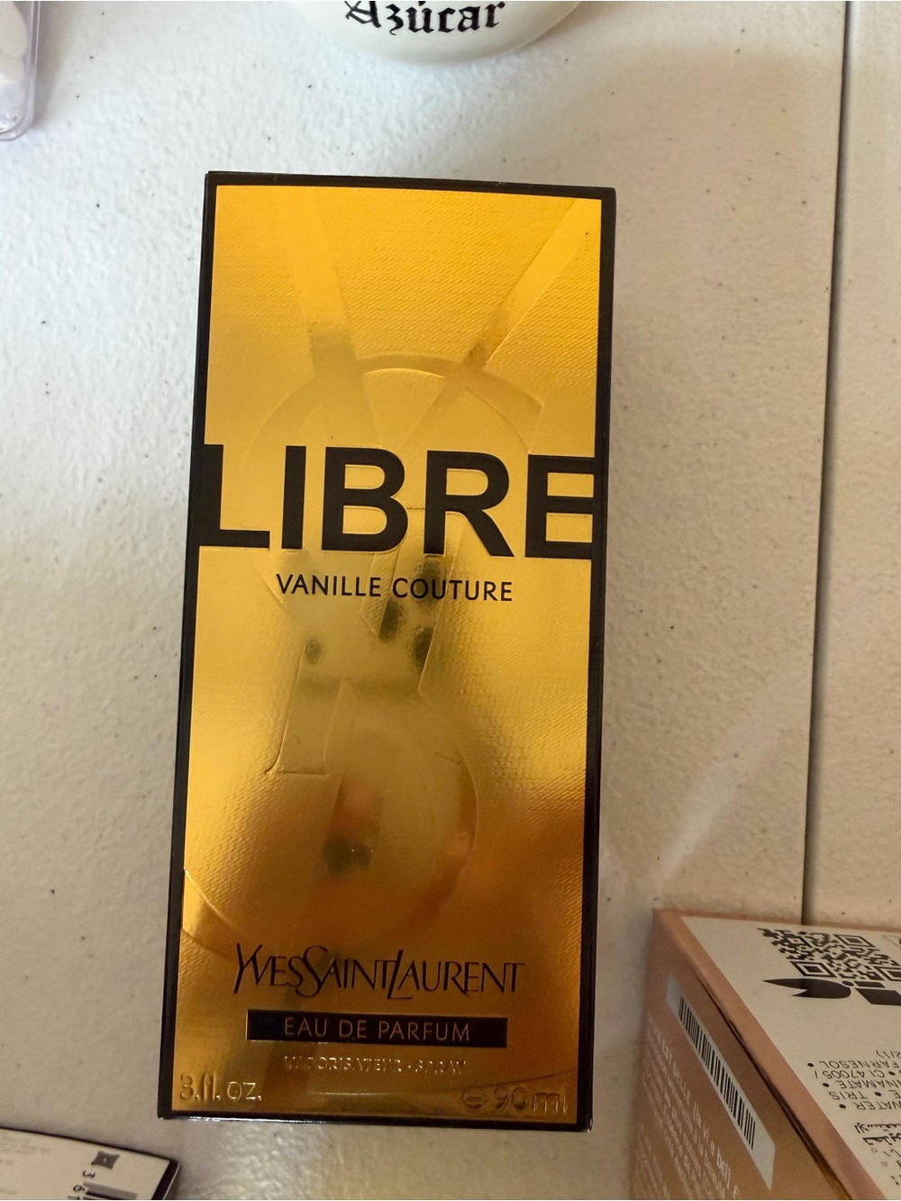 Yves Saint Laurent parfum varius scents